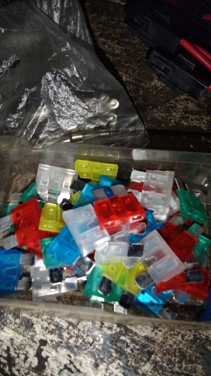 Fuse Dx Besar Sekring Tancap Tusuk Besar