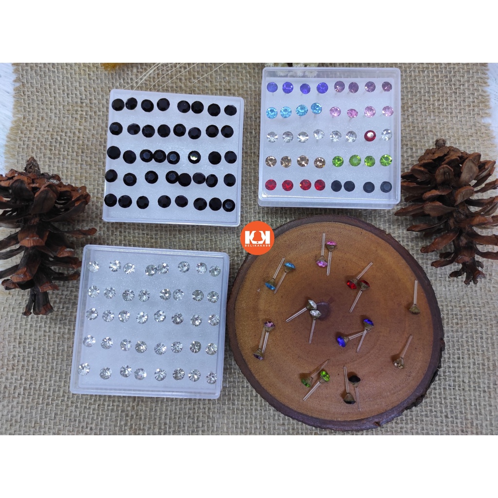 ANTING KRISTAL MATA IMPORT ISI 20 PASANG HITAM PUTIH WARNA WARNI / ANTING TUSUK PLASTIK / ANTING TUSUK KRISTAL / ANTING TUSUK BOX / GIWANG TUSUK PLASTIK / GIWANG TUSUK KRISTAL / GIWANG TUSUK BOX / ANTING BOX / GIWANG BOX