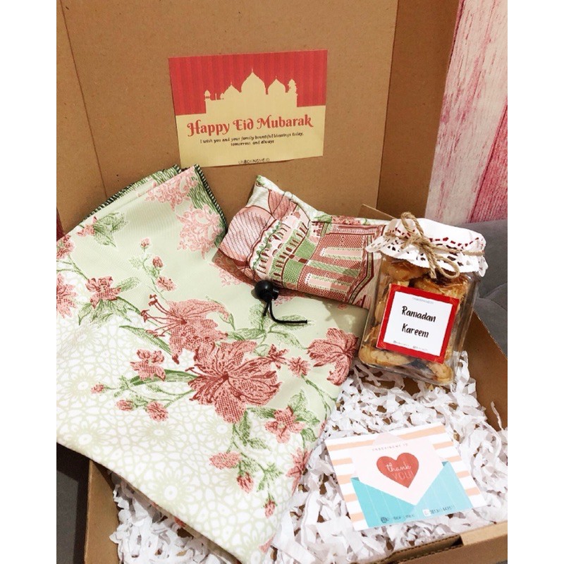

hampers gift box kado ultah kado wisuda kado wedding