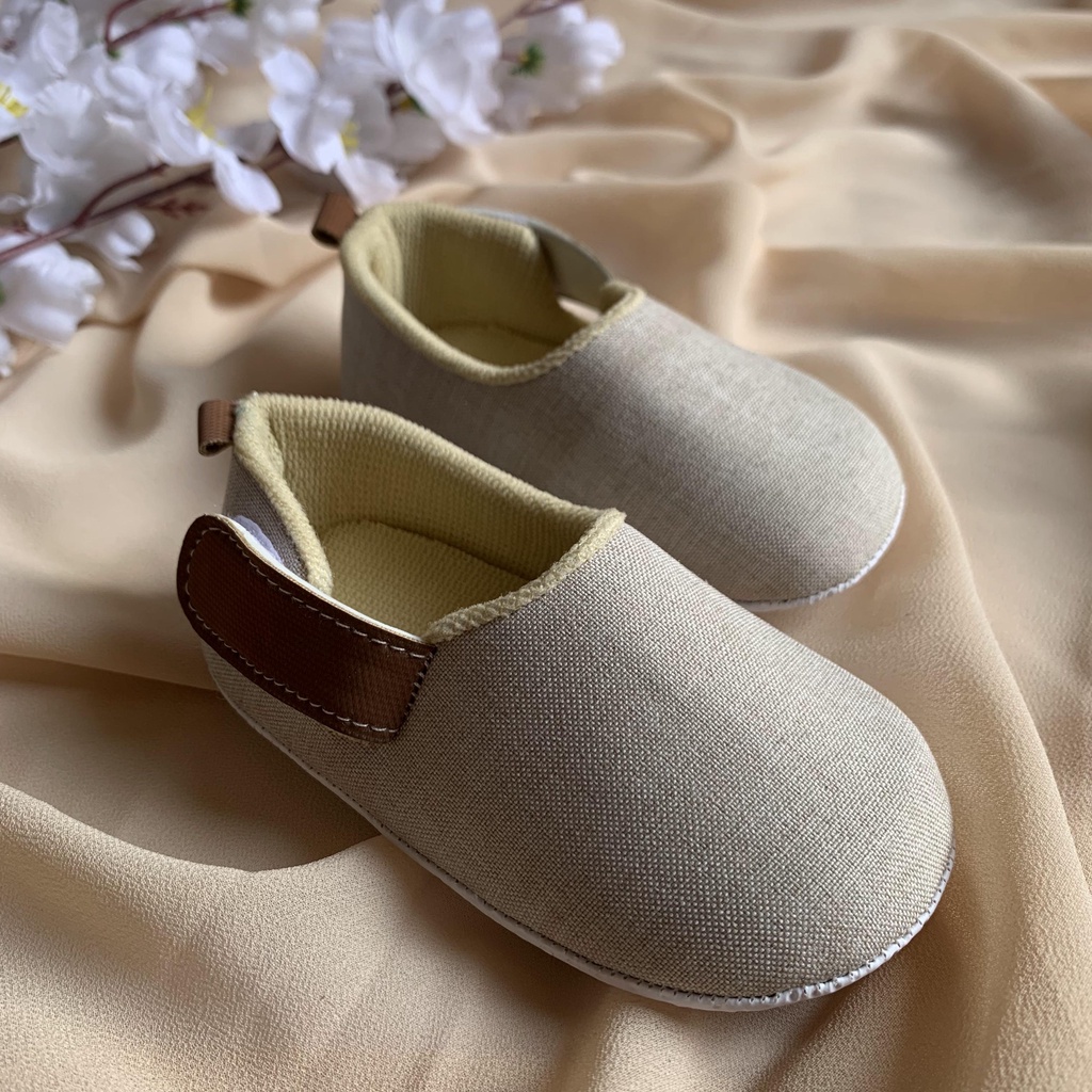 PRE COWOK NEWARRIVAL SEPATU BAYI PREWALKER POLOS REKATAN USIA 0-12 BULAN SEPATU ANAK BAYI LAKI LAKI MERANGKAK TERMURAH GRATIS ONGKIR Sepatu Prewalker Casual Anti Selip bayi cowok newborn 3-18 Bulan Sepatu Anak Bayi - Baby Prewalker Shoes sepatu snea