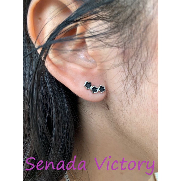 Senada Victory Anting Tiga Bintang Aksesoris Wanita Bintang Anting Tusuk Hitam SVA010