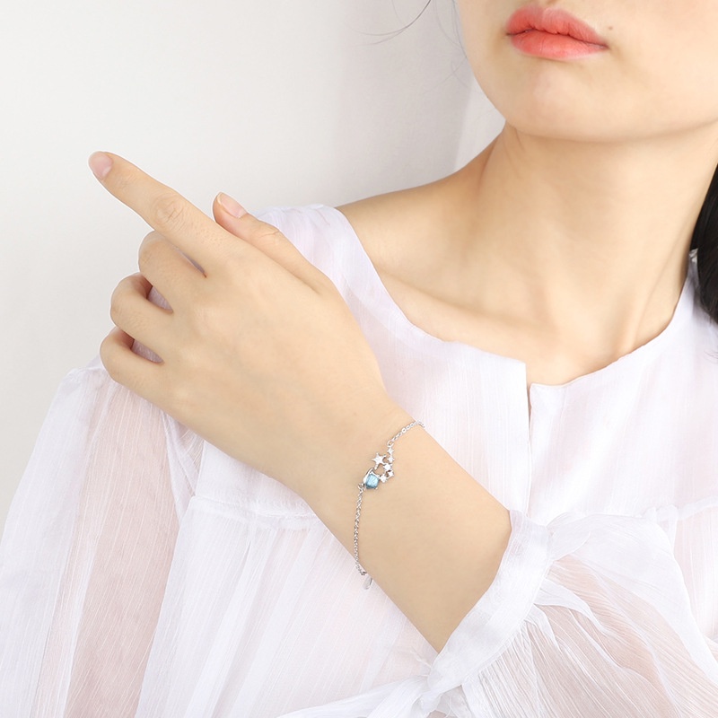 Gelang Persahabatan Warna Silver Desain Planet Biru Gaya Korea Untuk Wanita-3