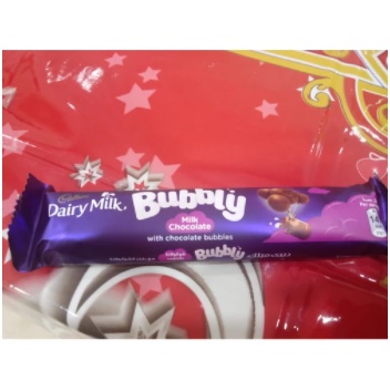 

Cadbury Dairy Milk Bubbly Milk Chocolate 28gr