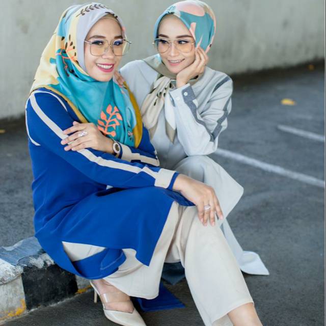 NYABAR AGEN HIJAB AR RAFI