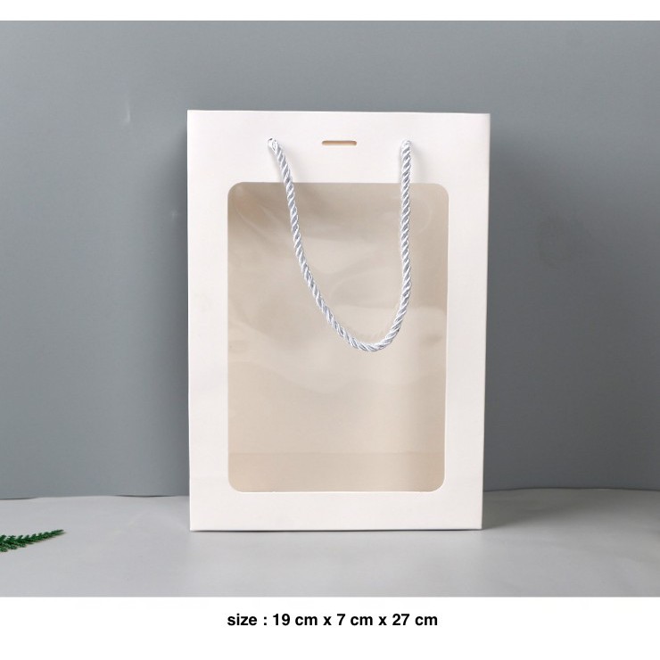 

PAPER BAG KANTONG TRANSAPAN KANTONG HADIAH KANTONG KADO KANTONG SOUVENIR KANTONG KADO