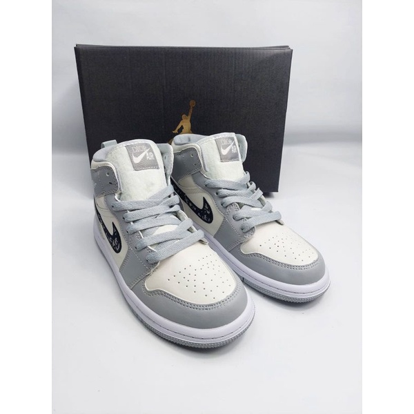 air jordan mid anak/sepatu nike air jordan mid anak