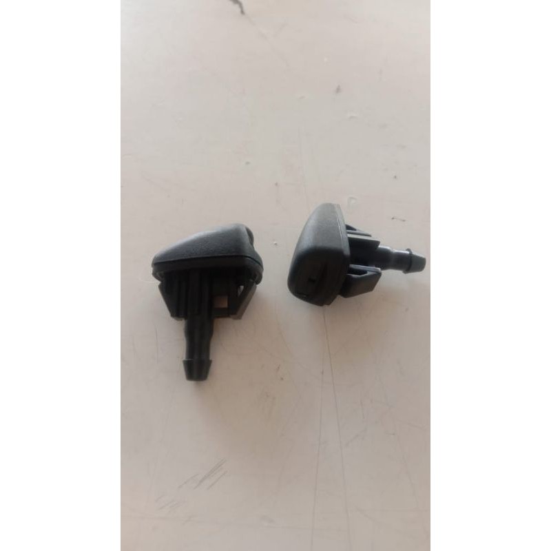 nozle wiper depan Avanza Xenia 2012 up
