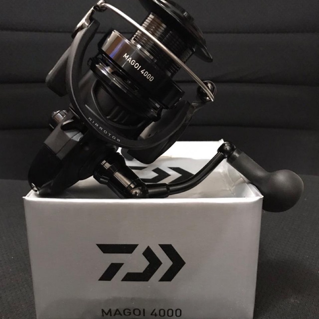 REEL DAIWA MAGOI 4000