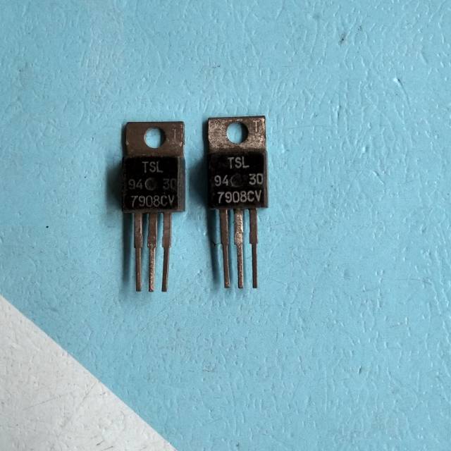 IC Regulator MC7908 kaki 3pin
