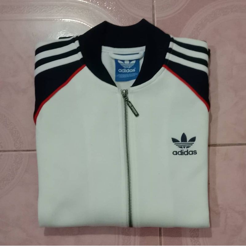 Tracktop Jaket Adidas Trefoil Second Bekas Pria Wanita