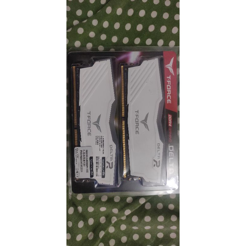 T Force Delta RGB 16gb 3000Mhz