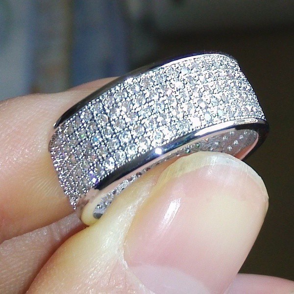 Cincin Pertunangan Berlian Platinum Mewah Fashion Pria dan Wanita