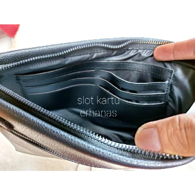 HANDBAG/CLUTCH 1Ruang BRN ada kotaknya