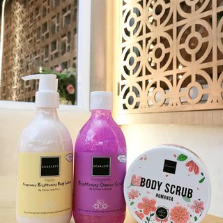 Scarlett Whitening Special Bundling Paket Body Care 3in1 (LOTION + SHOWER + SCRUB)