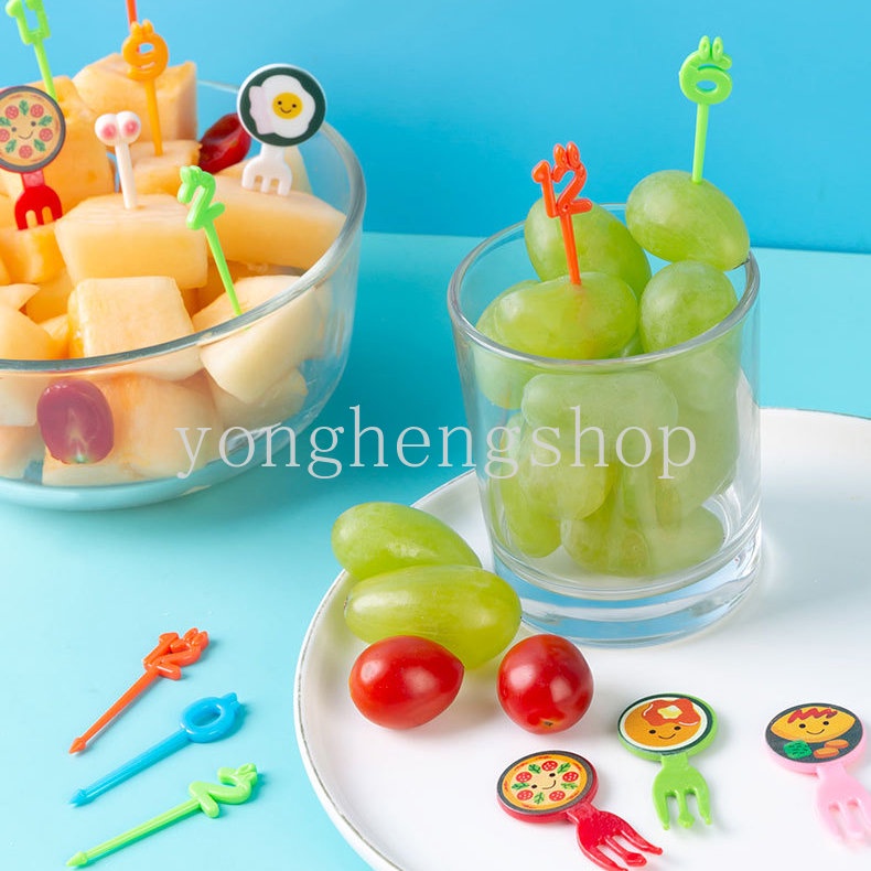 1 Set Garpu Buah / Kue / Dessert / Bento Mini Motif Kartun Untuk Anak