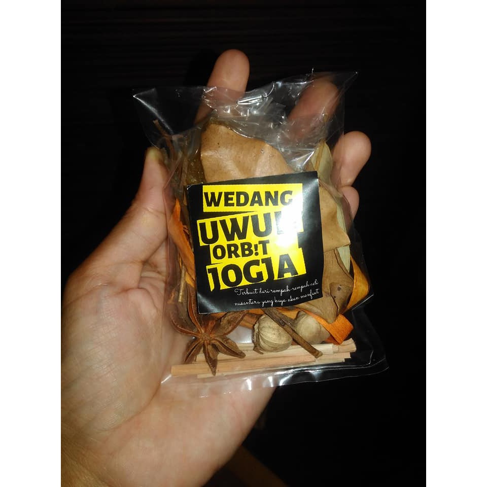 

wedang uwuh khas jogja (daun dan rempah komplit)