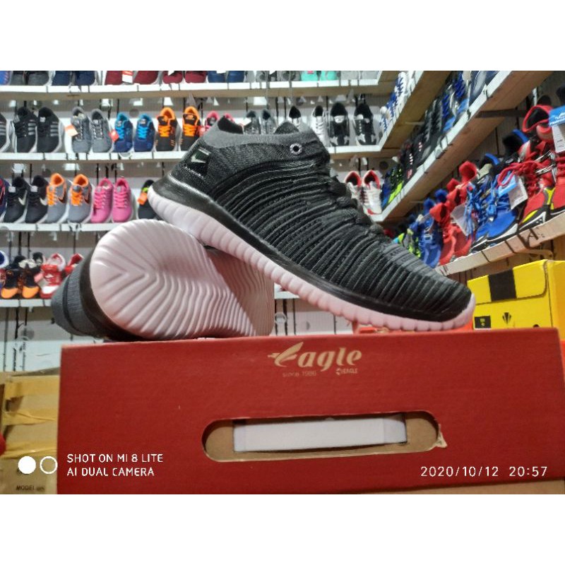 sepatu pria dan wanita trendy  EAGLE original  sepatu olah raga joging senam aerobik sneakers sepatu