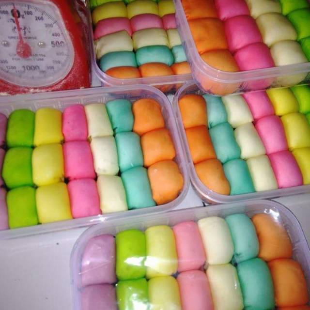 

Pancake durian rainbow .,