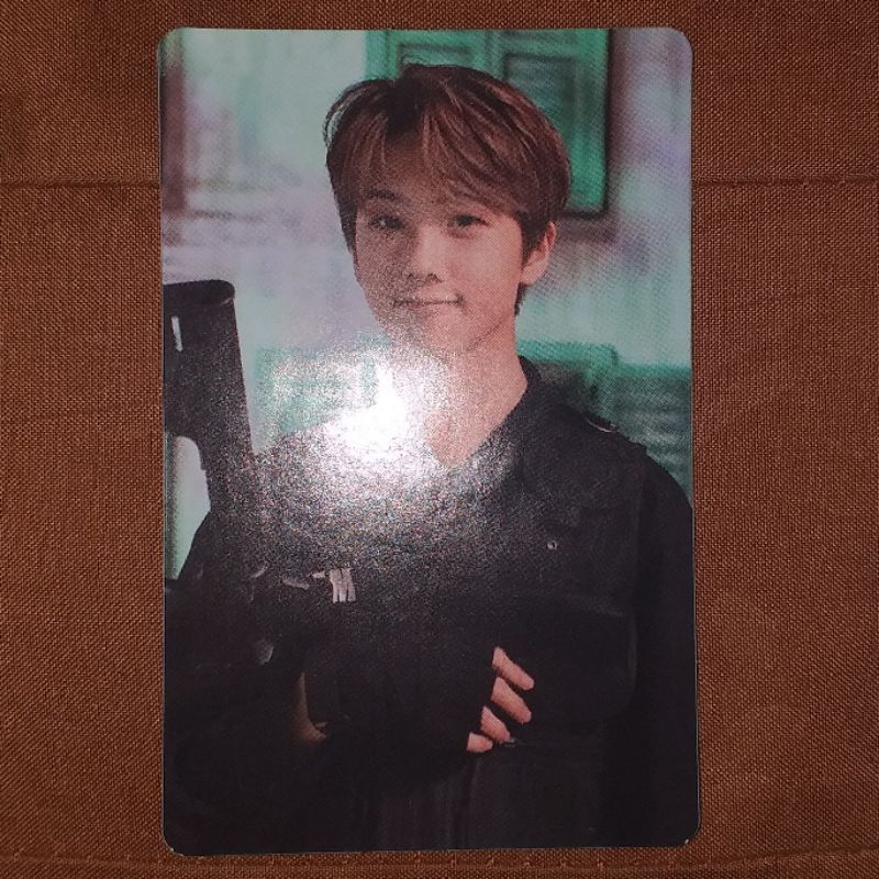 (booked) jisung sticker puff