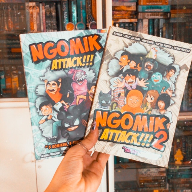 Buku Humor Komik Ngomik Attack 1&2