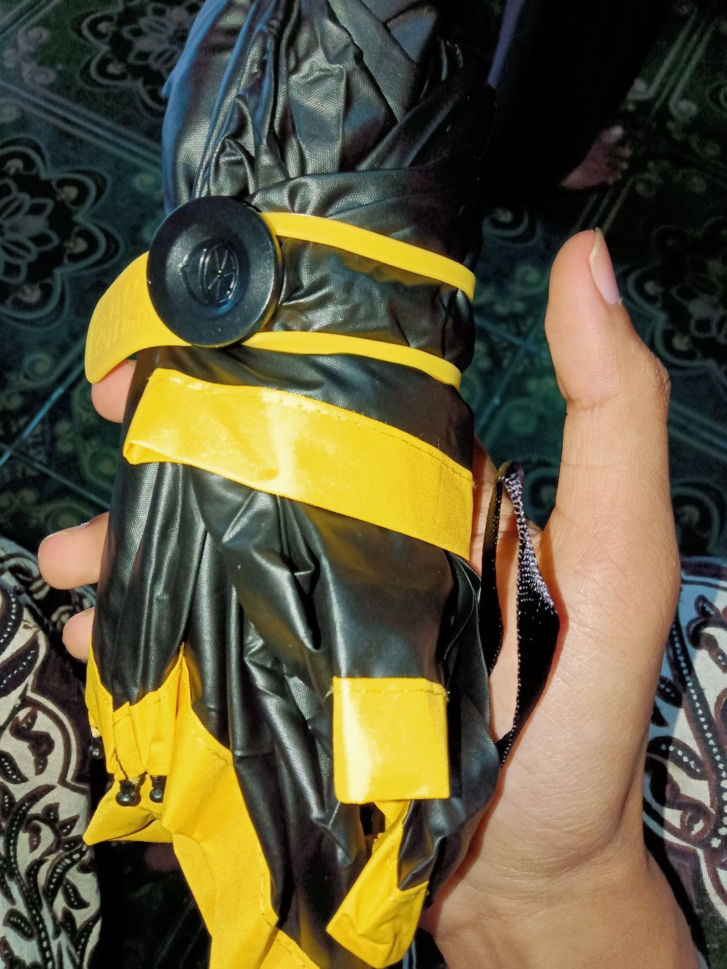 Mini Pocket Umbrella / Payung Lipat Super Mini Merk Black Lemon