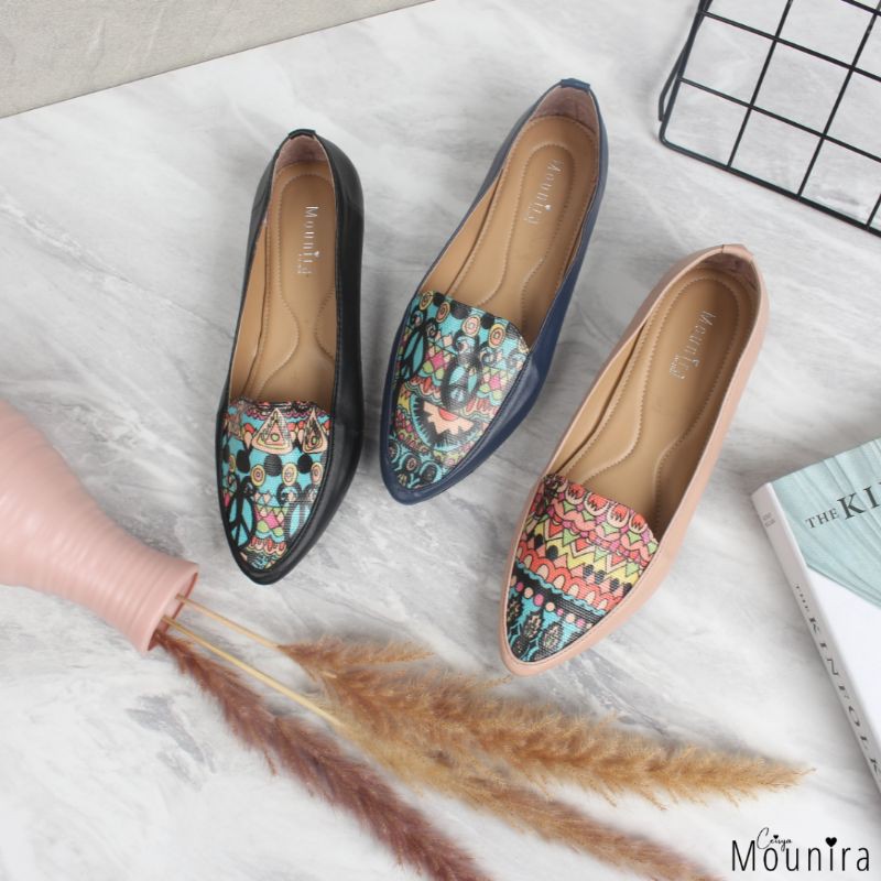 Laksmi Flat Shoes By Ceisya Mounira