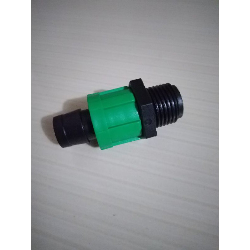 konektor selang (drat luar 1/2)