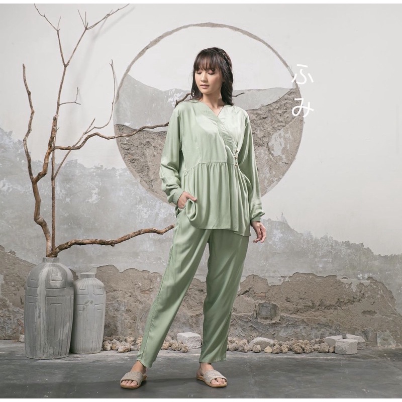 Preloved Fuji Pajamas by Numaa.id