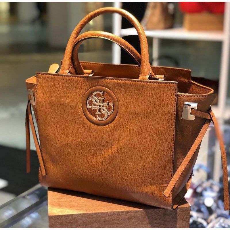 Guess Tas Wanita Original Store Counter Big Sale Up to 60% New di Mall Diskon Murah Authentic