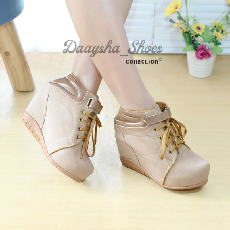 sepatu boots wedges bkr 17