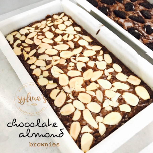 

CHOCOLATE ALMOND