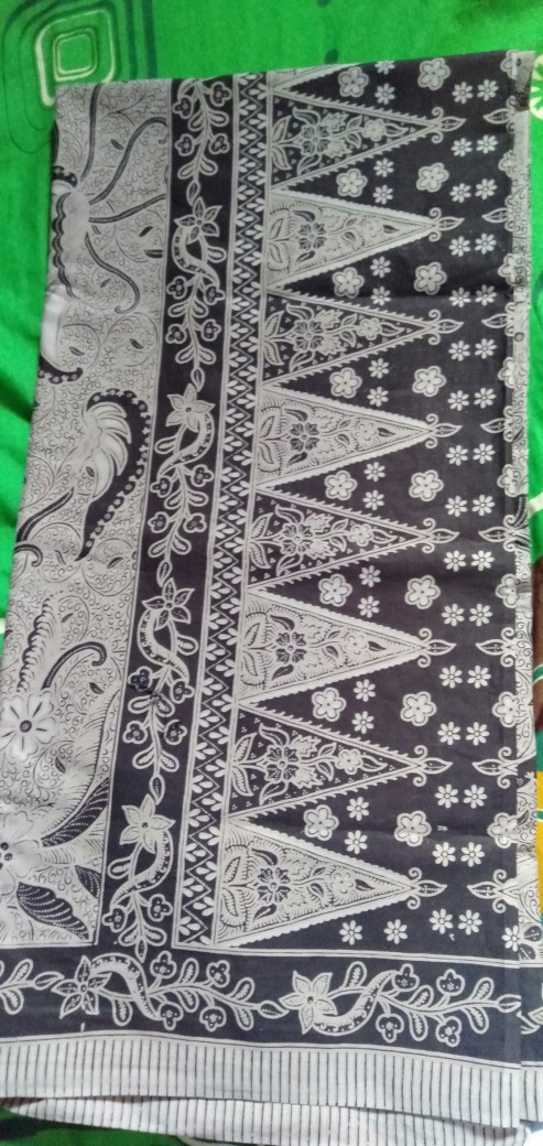 Terlaris!!!  Sarung Batik Solo Premium Seri Dengan Tumpal