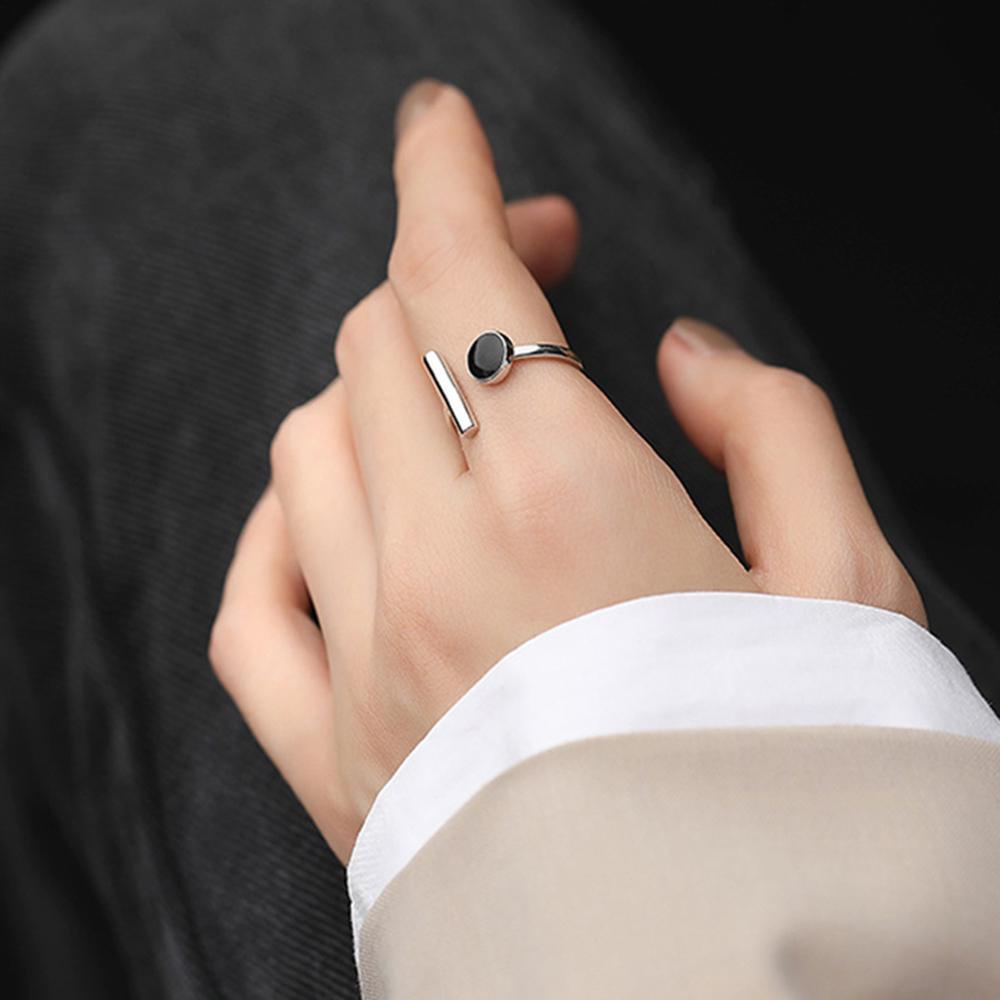 Preva Cincin Tangan Simplicity Lovers Bulat Hitam Cincin Jari Telunjuk