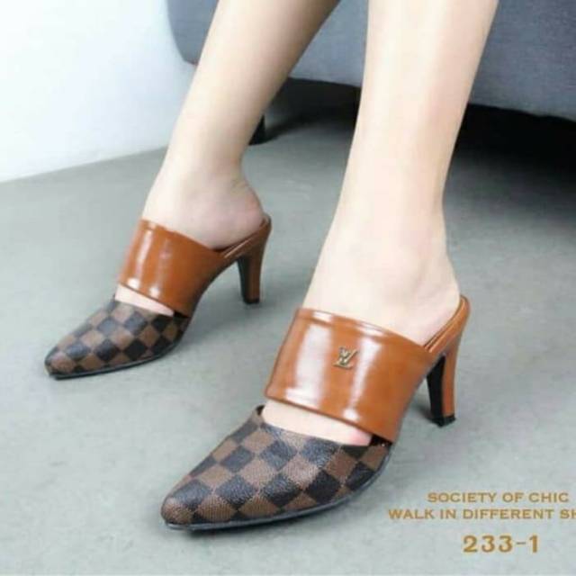 Sandal High Heels Wanita LV Kotak F07 Tan