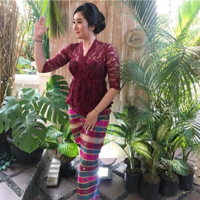 Set kebaya jadi pita ikat