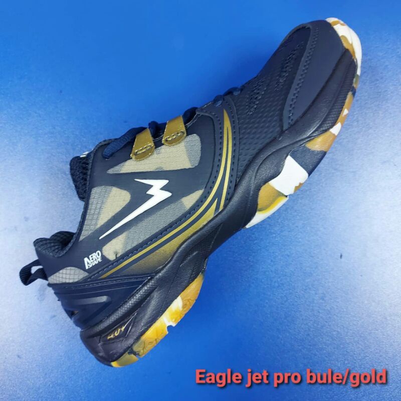 eagle jet pro Sepatu badminton