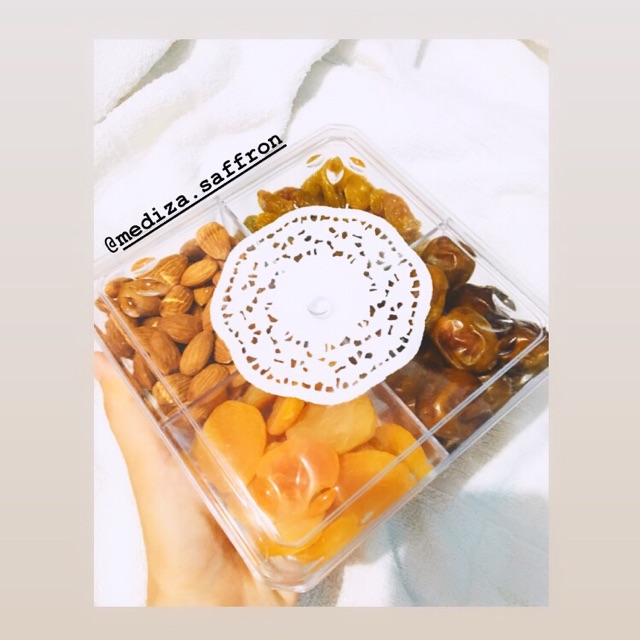 

PAKET KURMA 4 SEKAT / HAMPERS KURMA