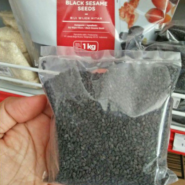 

Biji Wijen Hitam 100 gr repack/Taburan/Topping/Masakan/Mochi/Kue Kering/Makanan Sehat