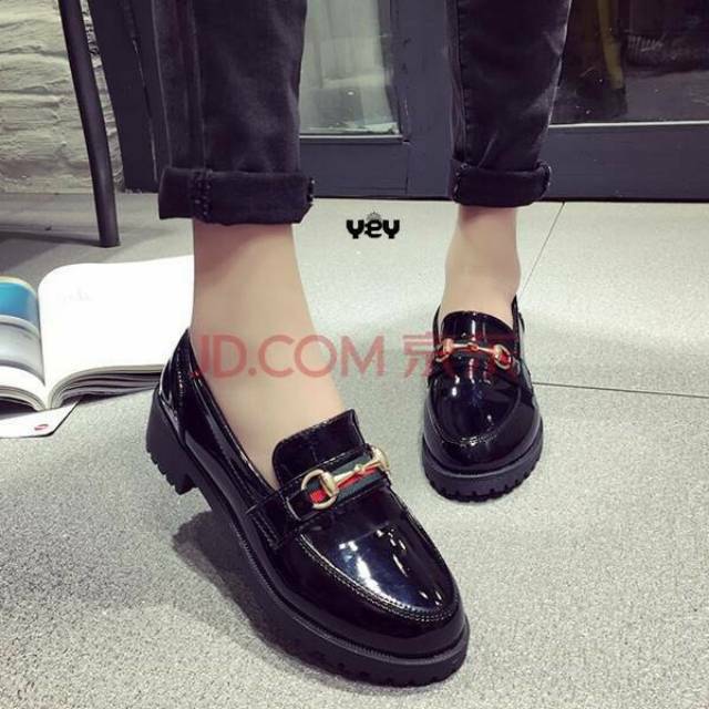 SEPATU DOCMART WANITA LOAFERS DOKMART CEWEK MURAH MAIN KAMPUS LUCU