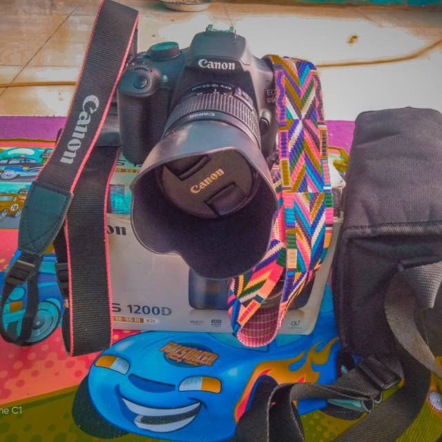 Kamera Canon 1200d