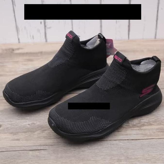 Sepatu Skechers Wanita / Skechers Original / Skechers Revolution ultra - hitam Putih, 38