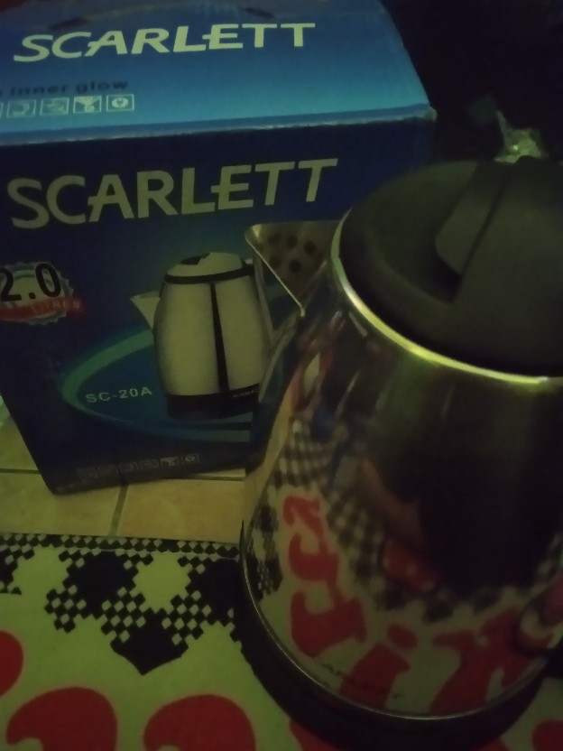 Kettle Listrik 2 Liter Scarlett / Heater Pemanas Air / Teko Listrik