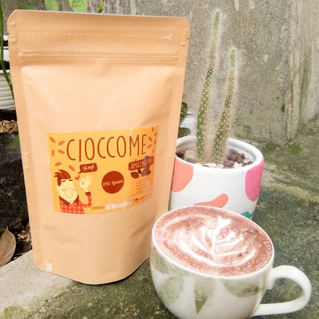 

Cioccome - coklat bubuk dengan gula aren, tinggal seduh bisa panas dan bisa dingin