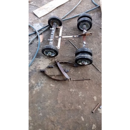 terot miniatur truk besi