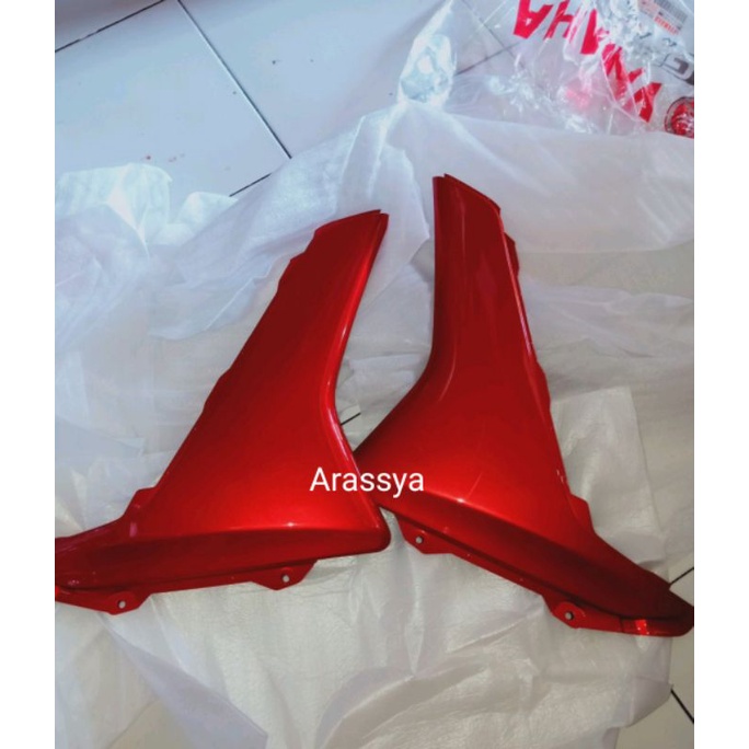 Sayap depan bagian bawah Nmax lama merah metalik sepasang ori yamaha