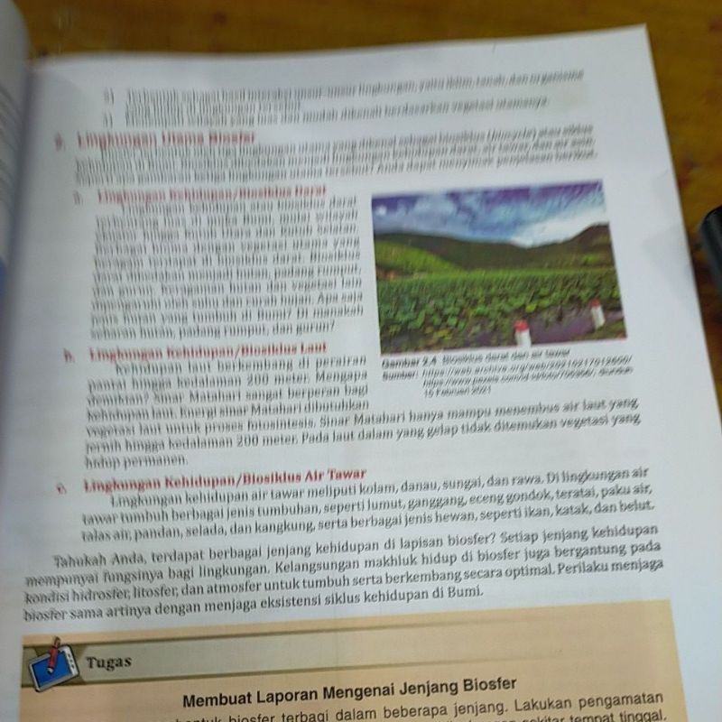 BUKU PR INTERAKTIF GEOGRAFI UNTUK SMA KELAS 11 SEMESTER 1.-3