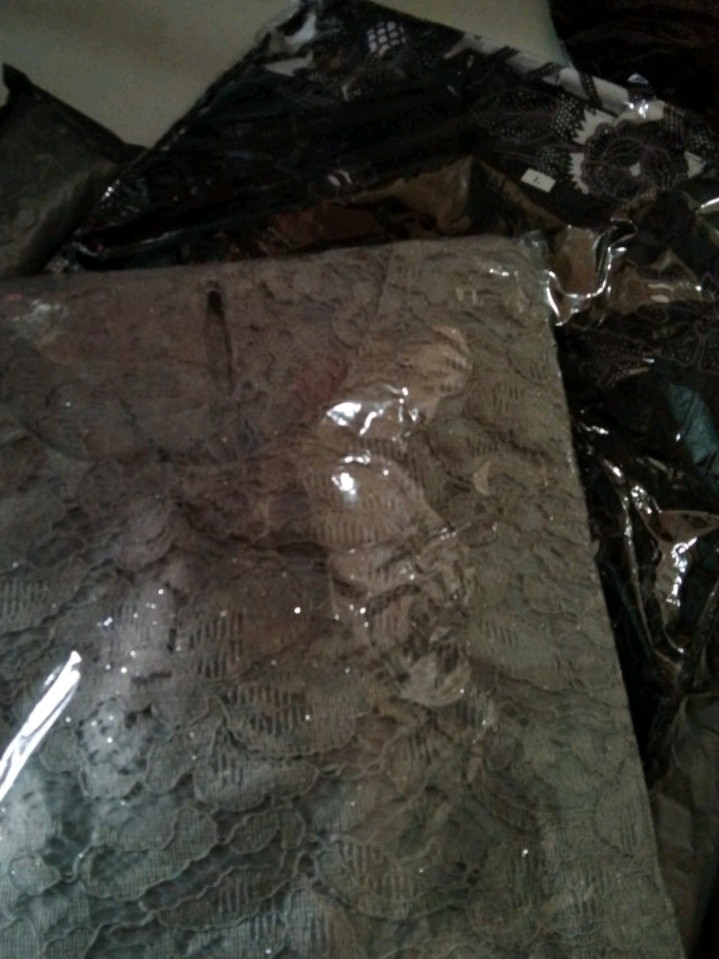 Batik Couple Brukat/gratis Hijab Lengkap Dengan Maskernya