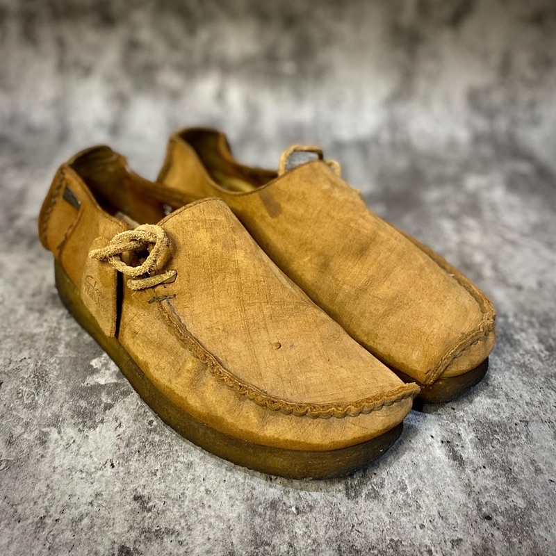 clarks wallabees original second