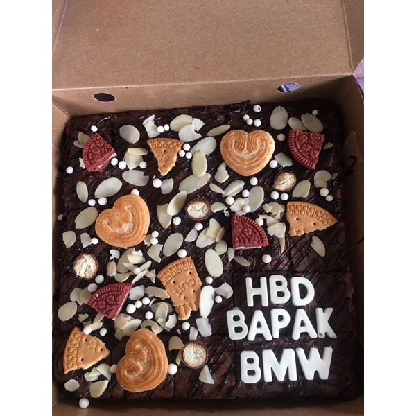 Brownies custom / brownies ulang tahun / brownies denpasar / brownies