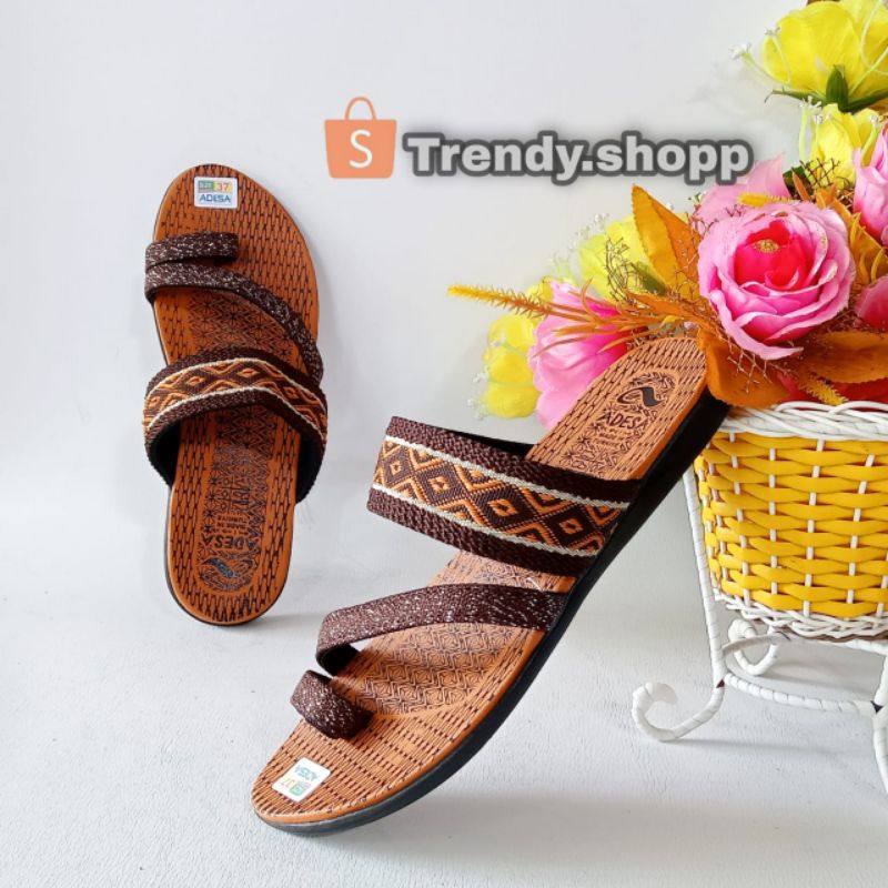 sandal cewek adesa / sandal cewek terbaru / sandal cewek kekinian / sandal teplek / sandal pesta